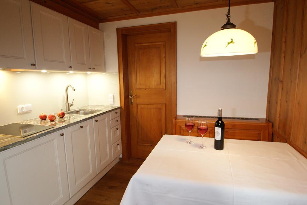 Haus Landbrugg Apartment Lech am Arlberg Room photo